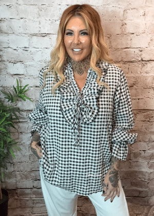 Carrie Gingham frilled blouse best fits 12-18 last one