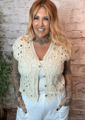 Emily crochet cardigan best fits 8-16