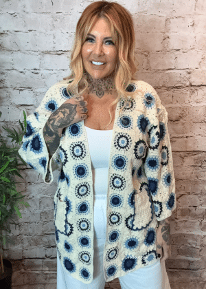 Betty Crochet open fronted cardigan best fits 14-22