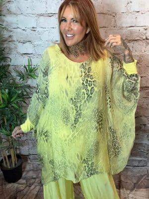 Kai Kaftan top best fits 16-26