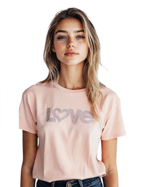 Love me T-shirt best fits 8-16