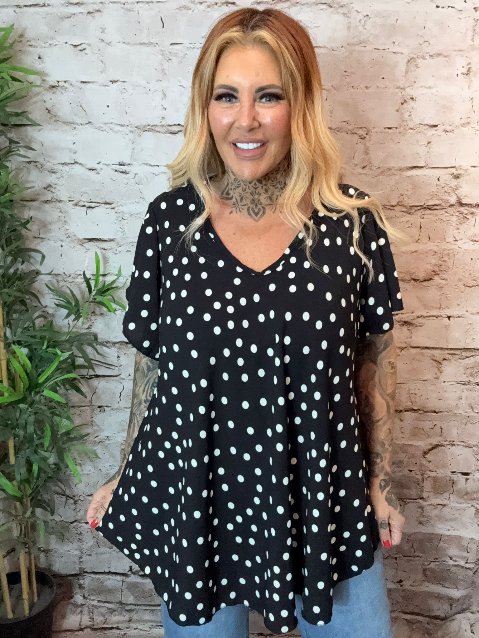 Evelyn spotty top best fits 16-24 - Image 6