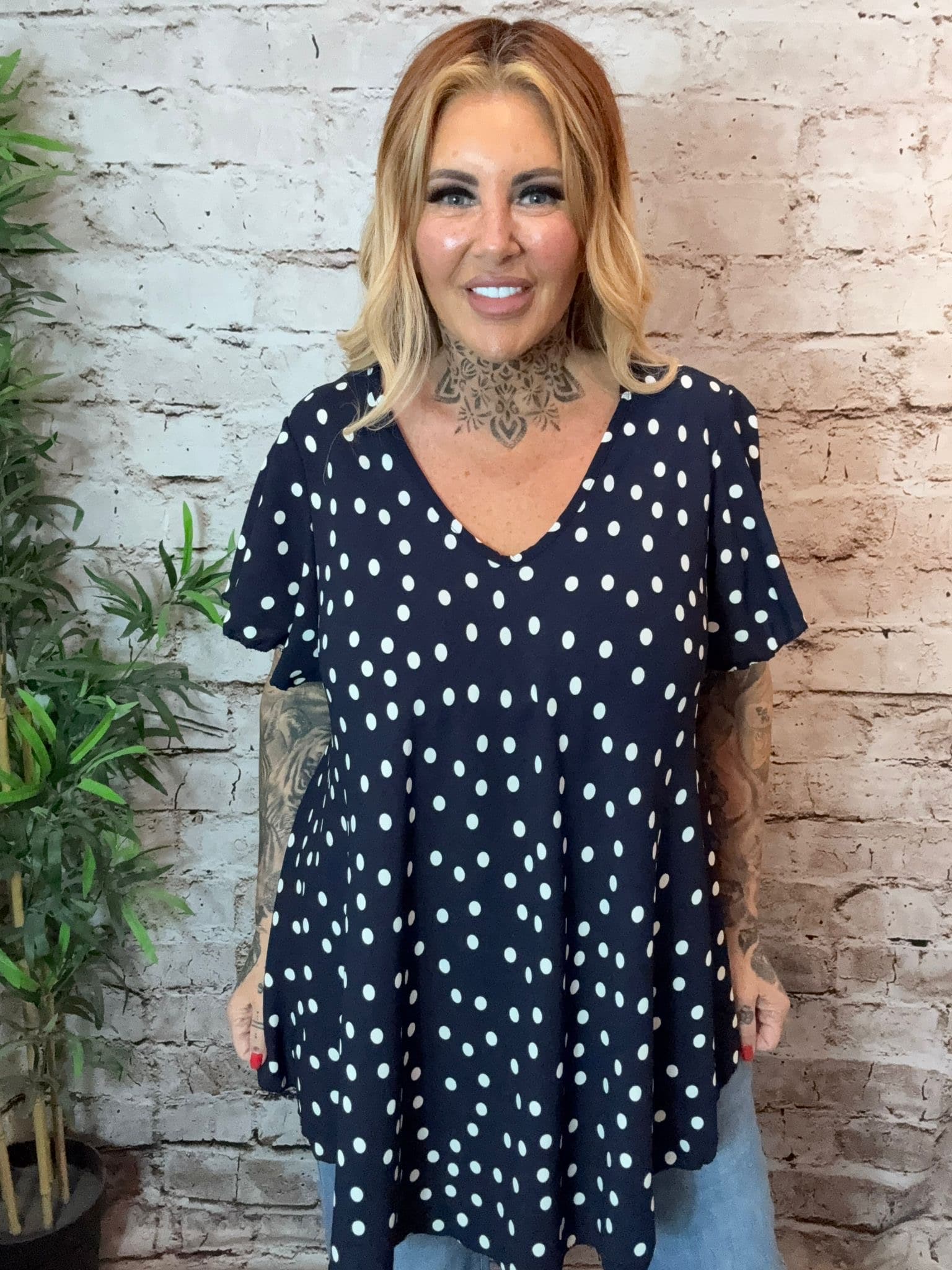 Evelyn spotty top best fits 16-24 - Image 2