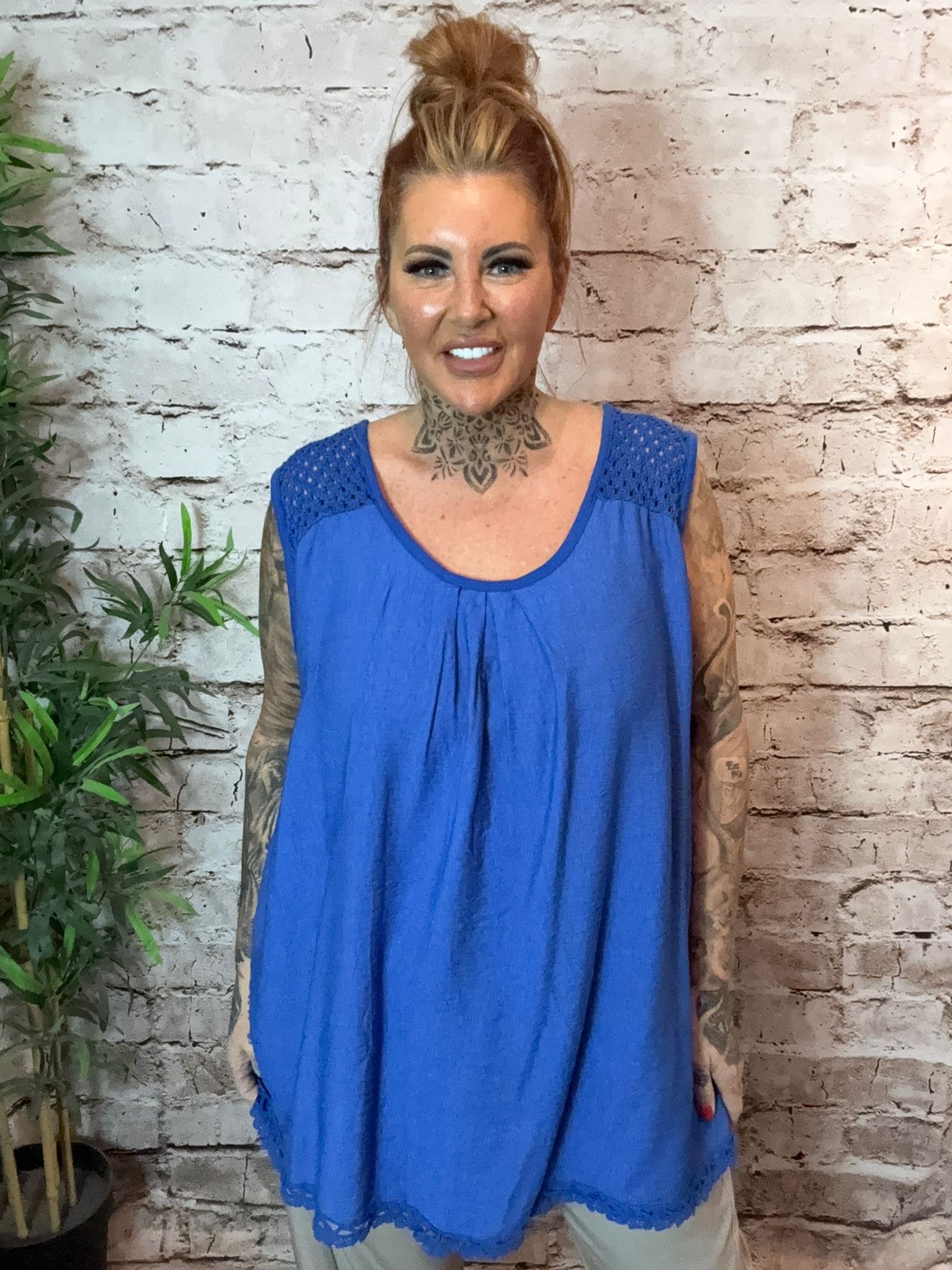 Mona top - best fits 16-26 - Image 3