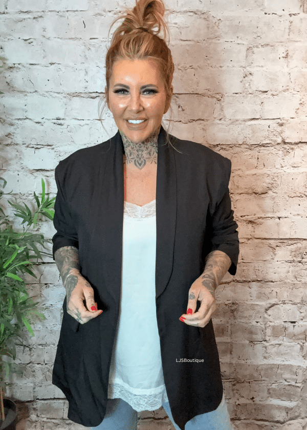 Callie Ruched arm blazer 14-22 - Image 3