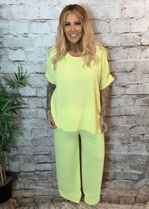 Loretta 2 piece outfit best fits 12-20