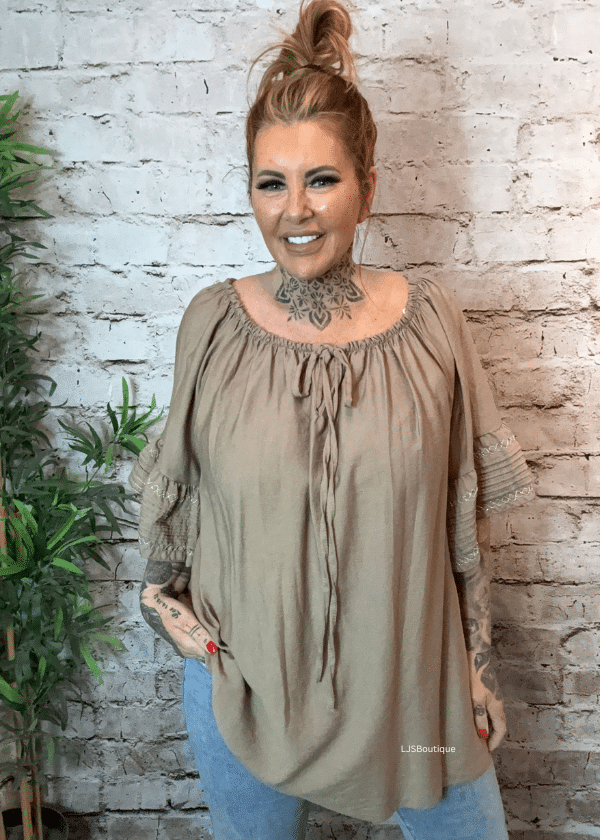 Elsie Bardot top best fits 16-26 - Image 4