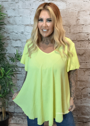 Pippa V-neck top best fits 16-26