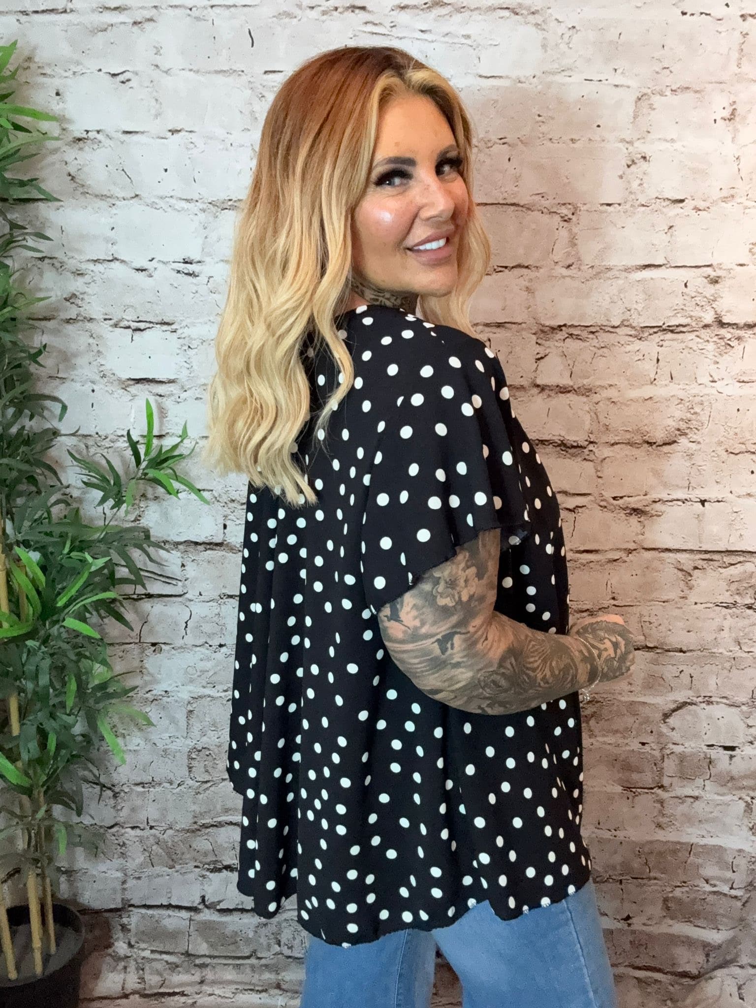 Evelyn spotty top best fits 16-24 - Image 4