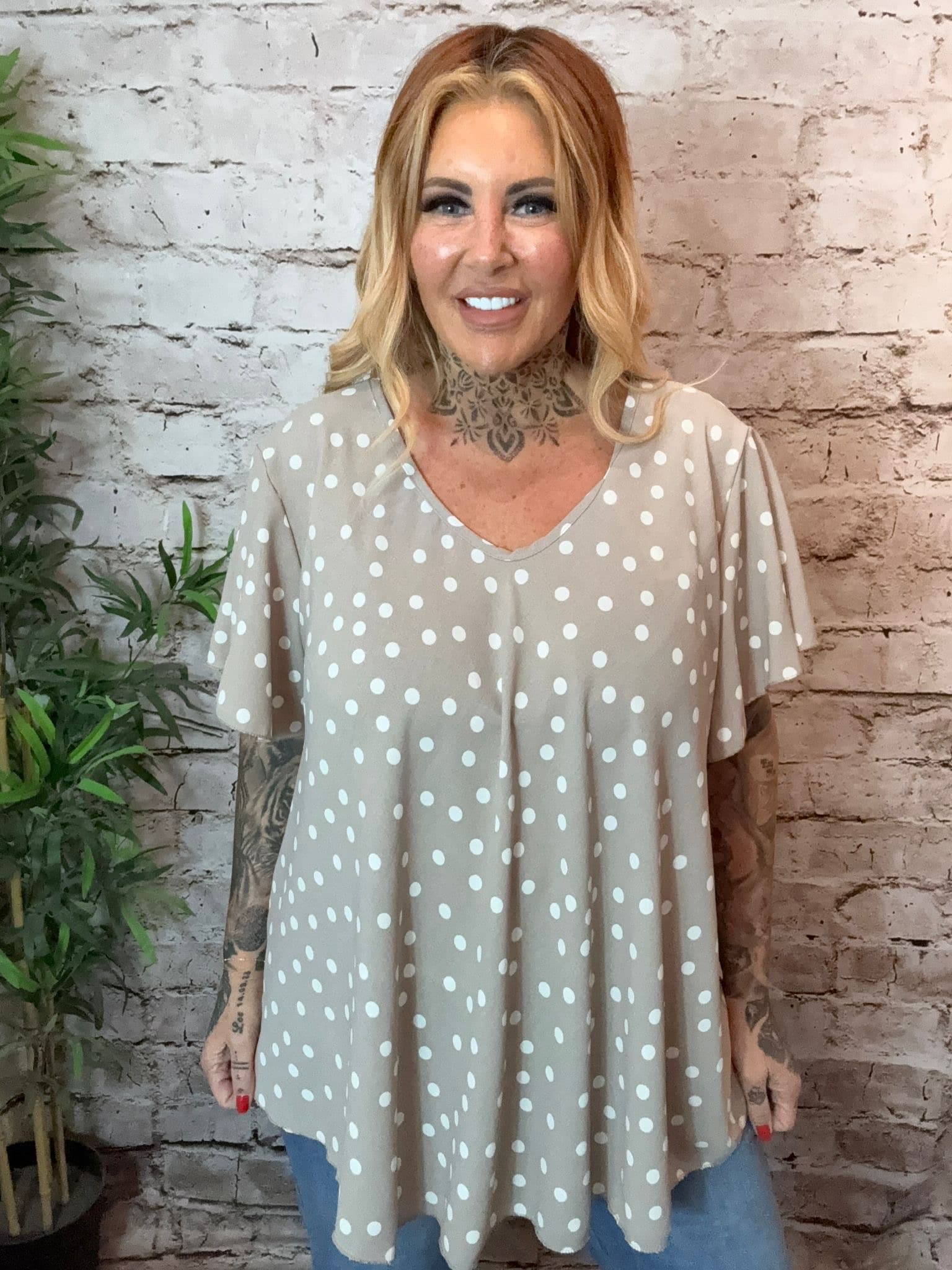 Evelyn spotty top best fits 16-24 - Image 5