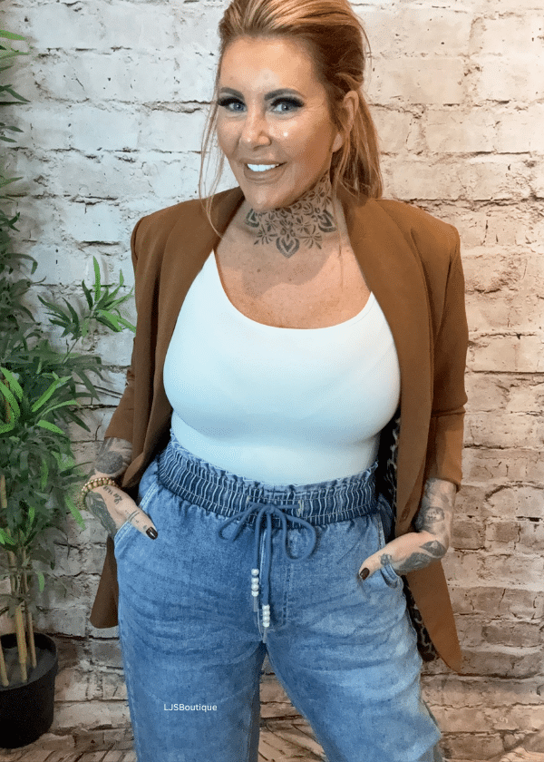 Casey barrel leg paper bag jeans - Image 3