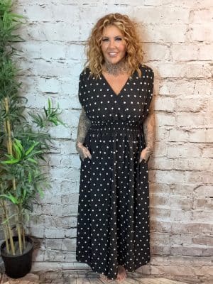 Regina Spotty maxi dress best fits 14-22