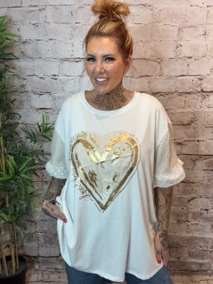 Tamia t-shirt best fits 16-24