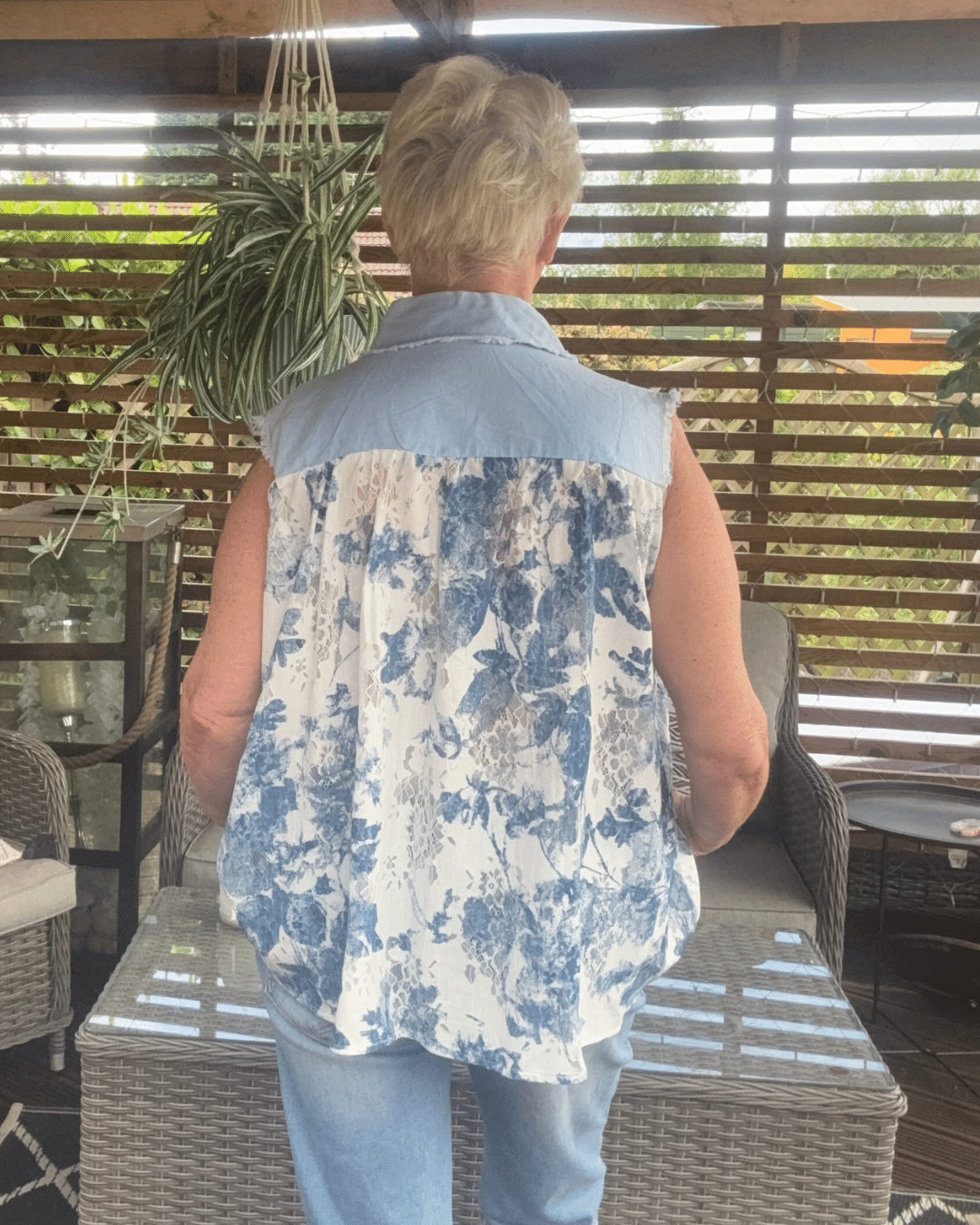 Marsh sleeveless shirt Best fits 10-20 (PRE-ORDER) - Image 3