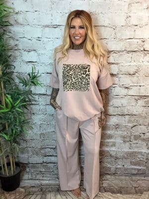 Julianna 2-Piece set best fits 14-22