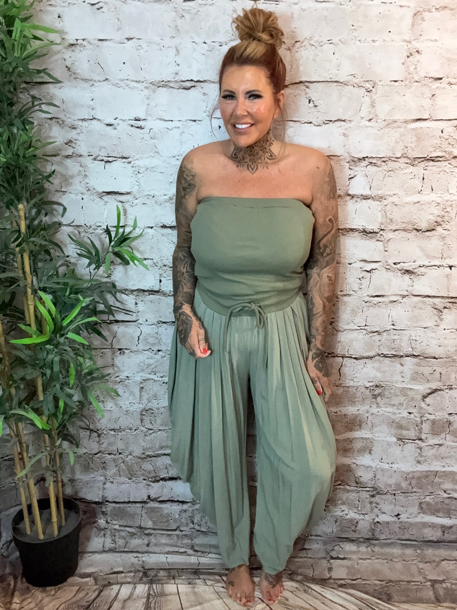 Briana Strapless jumpsuit best fits 12-18 - Image 3