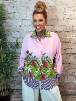 Noa blouse best fits 14-22