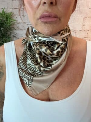 A551 Animal print scarf
