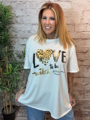 Kylee round neck t-shirt best fits 16-24