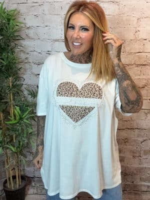 Maisie round neck t-shirt best fits 16-24