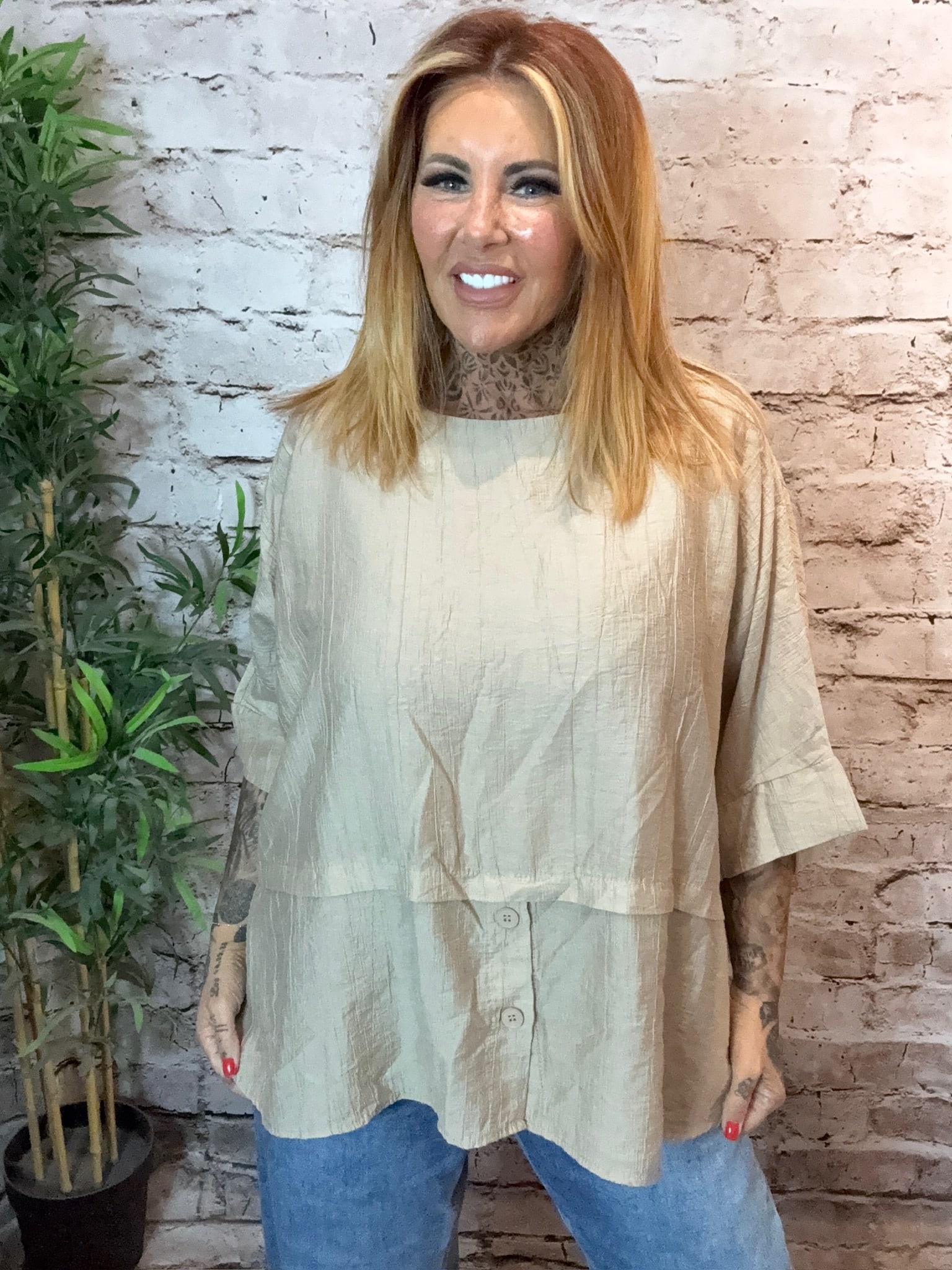 Payton batwing top best fits 16-24 - Image 3