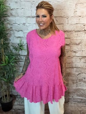 Eliza Broderie top best fits 16-24