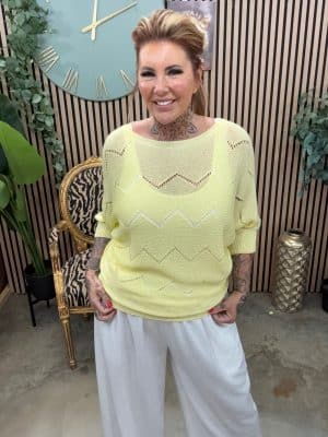 Rory Cropped batwing top best fits 12-18