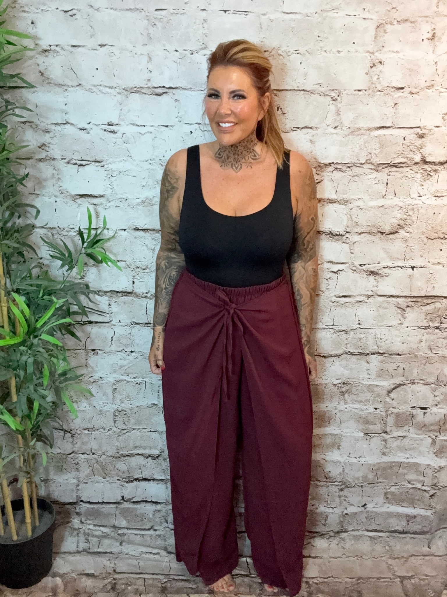 Veda elasticated trousers best fit 16-24 - Image 10