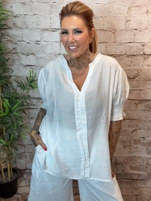 Agnes Blouse Best Fits 16 - 24