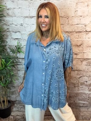 Clara denim shirt Best fits 16 - 24