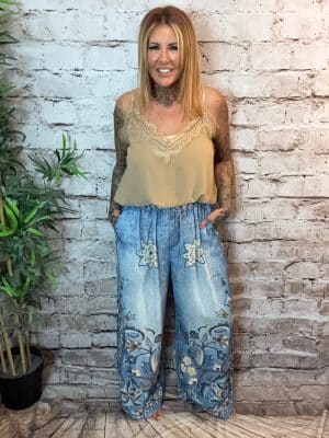 Larton wide leg trousers Best Fits 12-20