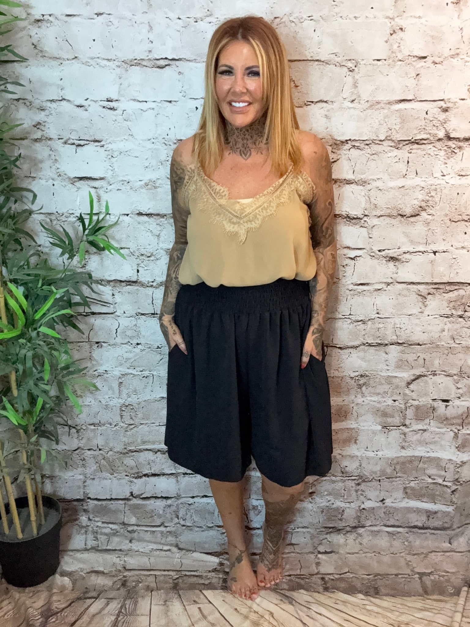 Roma shorts Best fits 16 - 24 - Image 4