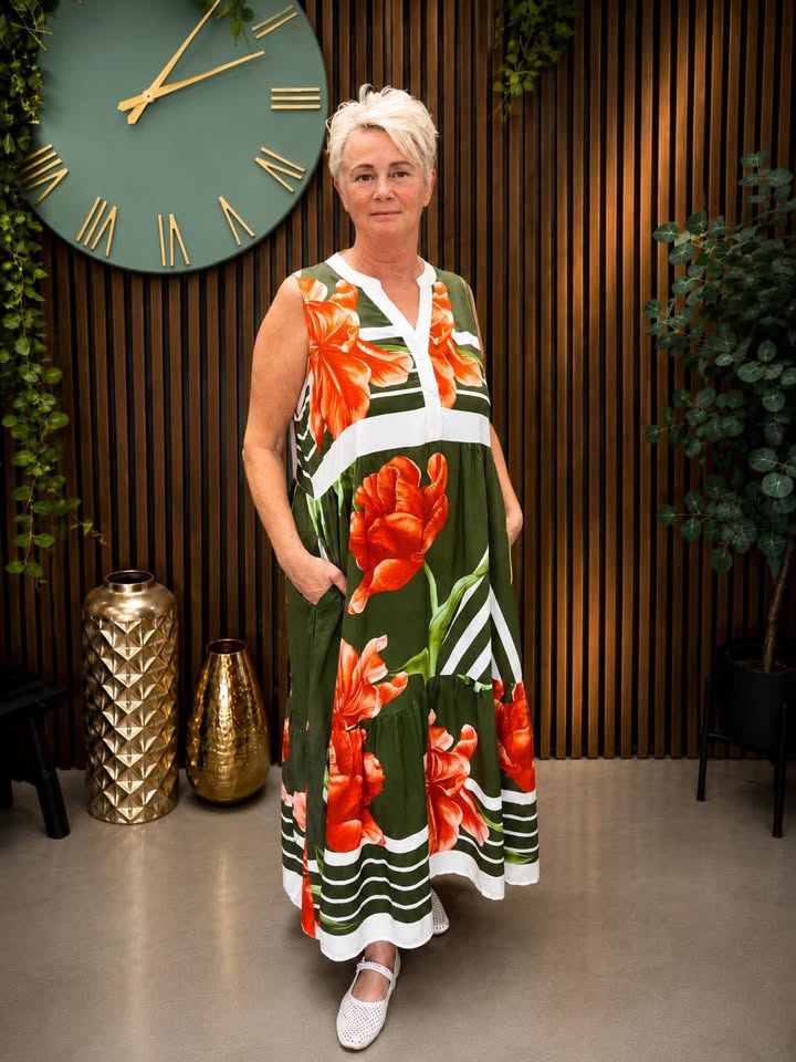Floral Sleeveless Maxi Dress Best Fits 12-20 - Image 2