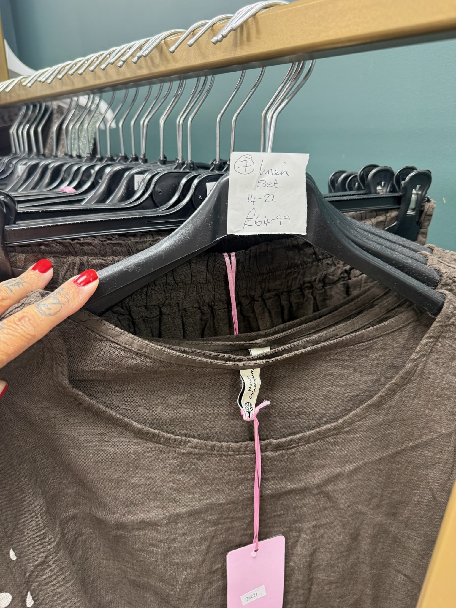 sale7 SPOTTY 2 PCE linen top 14-22 (No Returns)