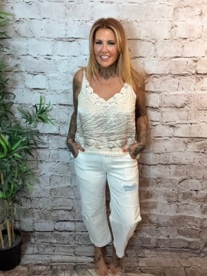 Elara Patch Barrel Leg Jeans