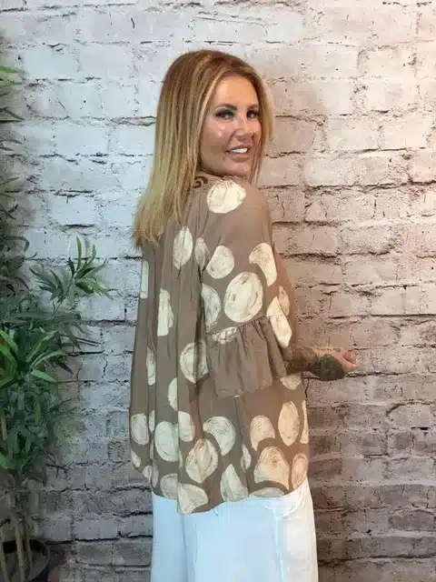 Tracey Bardot Spot best fits Top 14-22 - Image 7