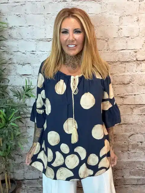 Tracey Bardot Spot best fits Top 14-22 - Image 3