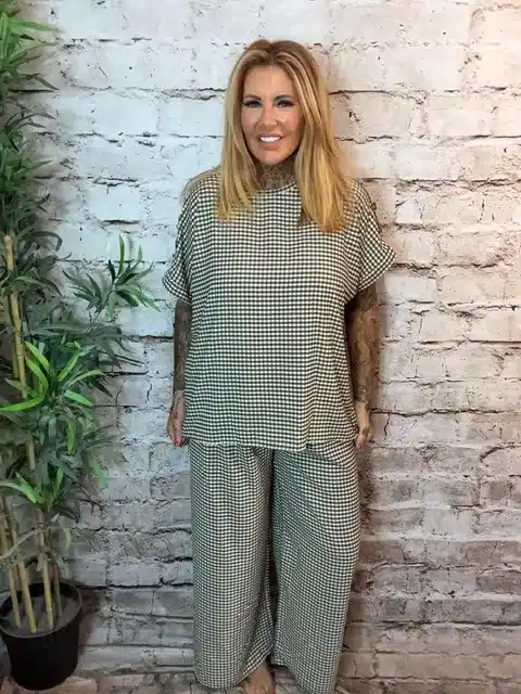 Madras Checked 2 Piece Best Fits 12-20 - Image 3