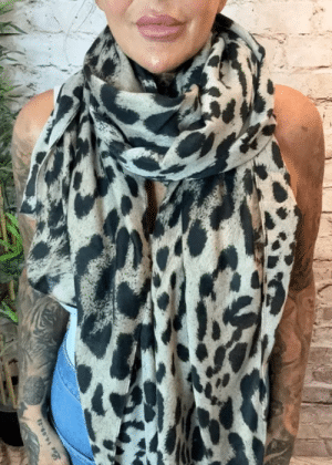 A704 Animal Print Scarf