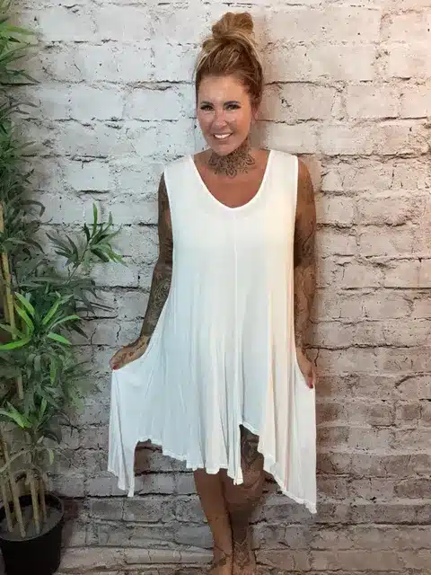 Hanky hem cotton dress best fits 14-22 - Image 6