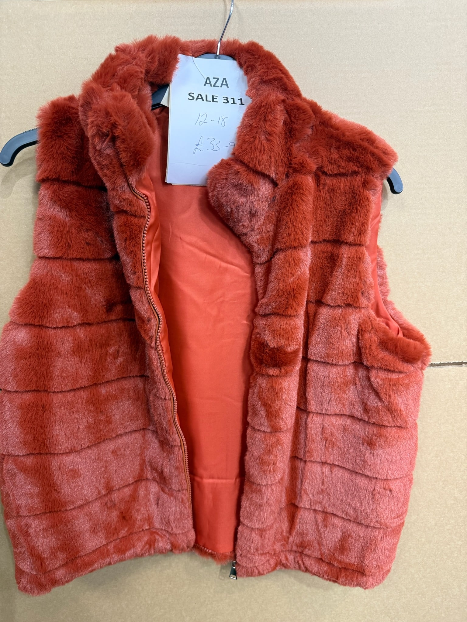 SALE 311 FAUX FUR GILET 10-18 62CM PTP (NO RETURNS)