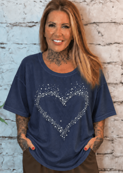Sparkle Heart T-Shirt – Best Fits 16–26 - Image 5