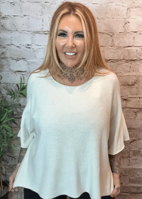 Larger Mary Wide Sleeve Jumper Best Fit 14-26 - Image 5