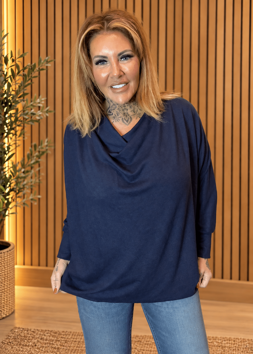Sarah soft knit jumper best fits 12-20 - Image 2