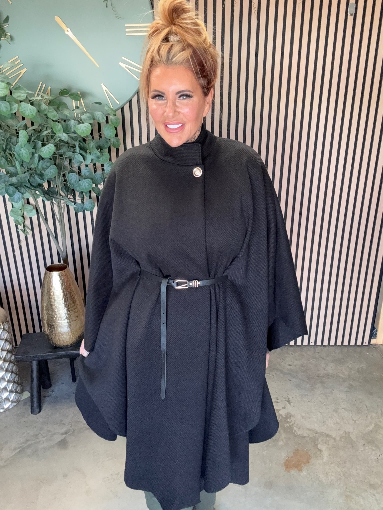 Beverly Long belted cape Coat best fits 16-26 - Image 6
